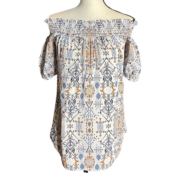 Karen Kane Southwest Pattern Ruched Neckline Puff Sleeve Top Size Small - Picture 2 of 11